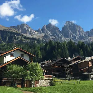 https://chalet-nel-cuore-delle-dolomiti.hotelinveneto.com