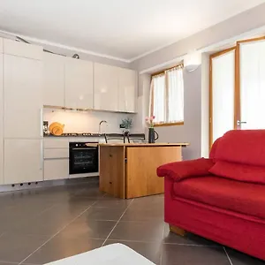 https://hintown-urban-relax-apartment.it-lombardy.com