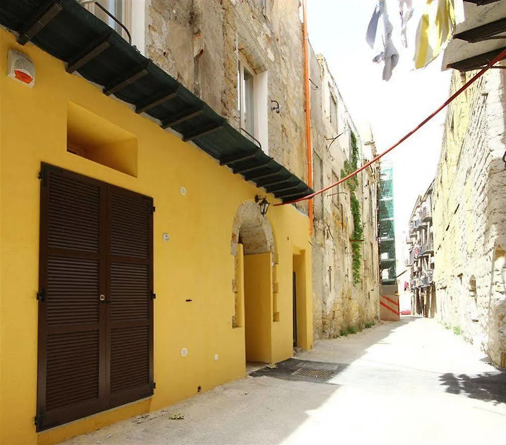 Bed and Breakfast Khalisah Palermo Nocleg ze śniadaniem