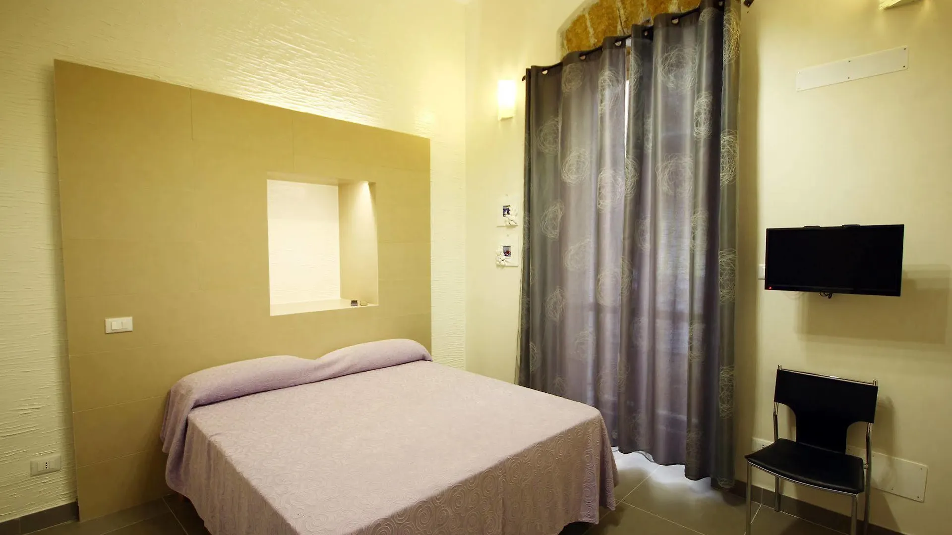 Bed and Breakfast Khalisah Palermo 2*,  Włochy